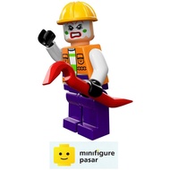 sh0093 Lego DC Super Heroes Batman 76013 - Goon Joker Minifigure with Crowbar - New