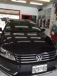 2011年 福斯 PASSAT 1.8T_動力操控都相當優, 多連桿前懸掛,後拖曳臂扭力樑設計.