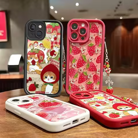 Cute Strawberry Cat Chain Cover For Motorola Moto Edge 70 60 50 Fusion Pro 60S G86 G84 G56 G85 G75 G