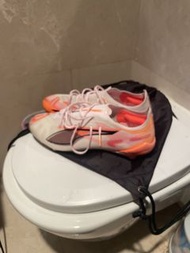 Puma 足球鞋