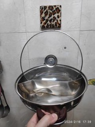 太極鴛鴦鍋 32cm (可用電磁爐.瓦斯爐.電爐)隔層點焊絕不滲漏-二手物品