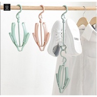 Shoe Drying Rack Hanger Plastic Type Can Be Hung Together Size 30x19 Cm.