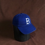 Logo Hat B