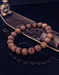 海南種植綠奇楠10mm 沉香手鍊 ( HKA2302 )