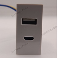 FLOOR OUTLET MODULE USB CHARGER a+C 2.1A (1M)