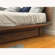 Muji  胡桃木 semi double 床架 連 儲物櫃