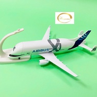 Airbus Beluga XL (Airbus A330-700L) aviation transport aircraft model 1:400 scale