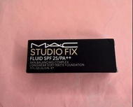 Mac 全新專業無瑕霧鏡粉底5ml