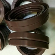 Oil Seal TC 40 62 7 Viton