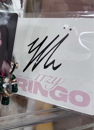 itzy ryujin 申留真親筆簽名