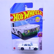 Hot Wheels Alfa Romeo Giulia TI Super White