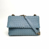 BOTTEGA VENETA Olimpia編織翻蓋斜挎包藍色羊皮肩背包
