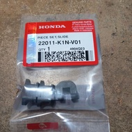 HONDA PCX STYLO 160 ROLLER HOUSING CLIP SLIDER (22011-K1N-V01)