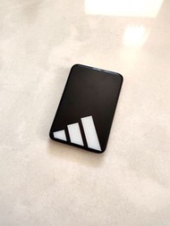 Adidas無線充電行動電源