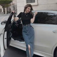 Set áo thun basic màu đen ôm và chân váy jean đon giản xẻ tà hàng cao cấp bán shop