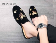 Giày Sục Cao Cấp Nỷ Nhung Sang Trọng Thêu Ong Lịch SựThời trangSục Nam GG mới nhất