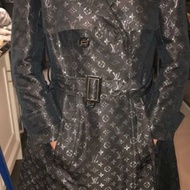 coat LV authentic preloved