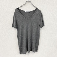 T by Alexander Wang เสื้อยืดแขนสั้น คอวี สีเทาเข้ม ไซส์ XS สินค้ามือสอง