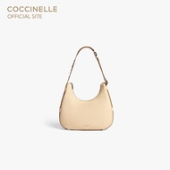 COCCINELLE กระเป๋าโฮโบผู้หญิง รุ่น RAQUEL HOBO BAG 130201 สี BETULLA/COGNAC