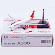 ของขวัญเครื่องบินสะสมโลหะผสม LH4364 JC Wings 1:400 Avianca Cargo Airbus A330-200F โมเดลเครื่องบินเจ็