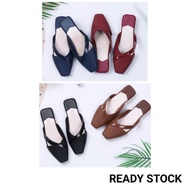 FLAT SLIP ON JELLY SHOES