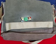 Fossil軍綠色卡其帆布背包斜背側背包郵差書包＋送3隻別針