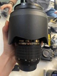 Nikon AF S Nikkor 24-70mm with hood and lids