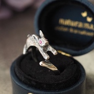 躍兔戒指 粉紅藍寶石