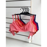 Very beautiful shapeless lace bra, size C75/34C