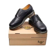Dr.Martens 3989 5孔雕花 平底 低幫 生活休閒鞋 男女同款