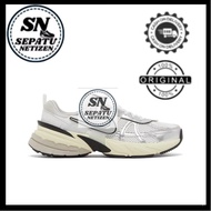 NK V2k Run Pure Platinum Running Shoes