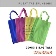 tas spunbond 25x35x8 goodie bag tali / tas spunbond murah / tas kain - biru