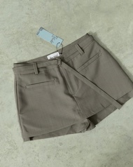 OUT OF ROUTINE - SUE SKORT กระโปรงกางเกง เข็มขัดสามรถถอดออกได้