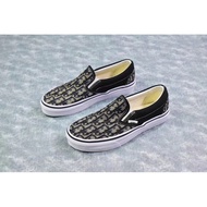 kasut vans d.i.o.R slip on