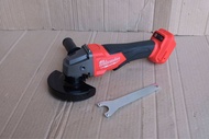 Máy mài góc Milwaukee 2880 cốt đá 100mm chân pin phổ thông động cơ không than