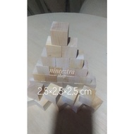 KAYU Mahogany cube Blocks 2.5x2, 5x2,5 cm Wooden cube Blocks Educational Blocks