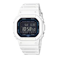 CASIO G-SHOCK 5600 series DW-B5600 DW-B5600SF-7 Bluetooth® 無線連接 白色 GSHOCK DWB5600