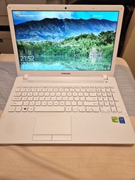 Samsung 三星 Notebook i5 - NP270E5K-X02HK 手提電腦