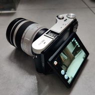 (壞屏幕)Samsung NX300 無反相機 + 18-55OIS 鏡頭