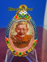 大名鼎鼎龙婆玛哈士拉高僧大德(龙婆济公)至尊圣品非常精美特别版本瓷面自身Locket背面圣料满满七龙佛师傅圣发袈裟念经绳已包好非常精美镀金龙牙佛牌壳可直接佩戴Super Famous Master L