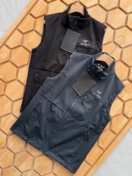 外國預訂 2色選 arcteryx 始祖鳥 有內絨防水户外機能 立領背心外套