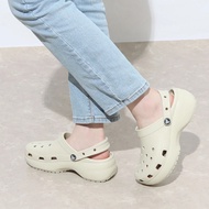 [ลิขสิทธิ์แท้] Crocs Classic Platform Clog รองเท้า ครอคส์ ผู้หญิง พื้นหนา