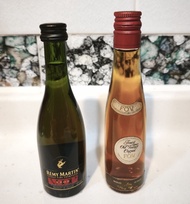舊庄長頸FOV 及 Remy Martin vsop 酒辦/酒板各1枝(I)