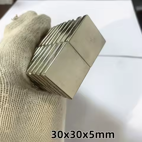 30x30x5mm Square Magnets Can Be Widely Used for Refrigerators, Office Document Fixation and DIY 30x3