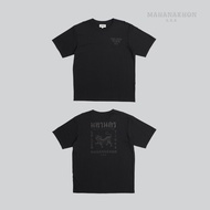 MAHANAKHON เสื้อยืด Oversize พิมพ์ลาย “TIBET TIGER" สีดำ