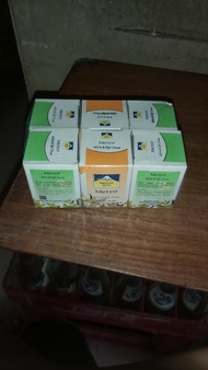 Hazeline Metro Snow White and Soft Cream 60 gram 1 Pak isi 6 PCS / Pelembab Wajah Metro Snow