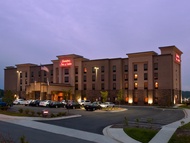 希爾頓歡朋套房飯店 - 溫斯頓塞勒姆/大學區 (Hampton Inn and Suites Winston-Salem/University Area)