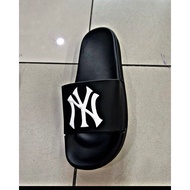 T&TSTORE/READY STOCK/NEW’S ARRIVED MEN HOT VIRUS NY SANDAL