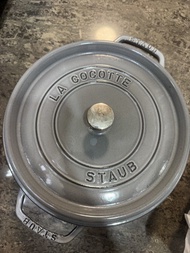 Staub La Cocotte 鑄鐵鍋 28cm