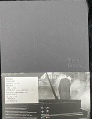 [詢價]現貨林俊傑親筆簽名專輯《因妳而在》林俊傑簽名專輯實體cd正版